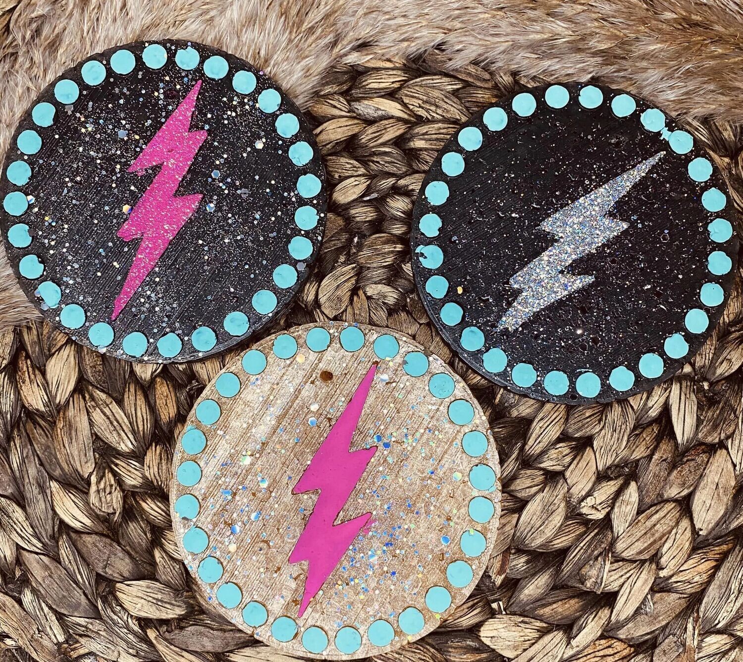 Round Lightning Bolt Freshie