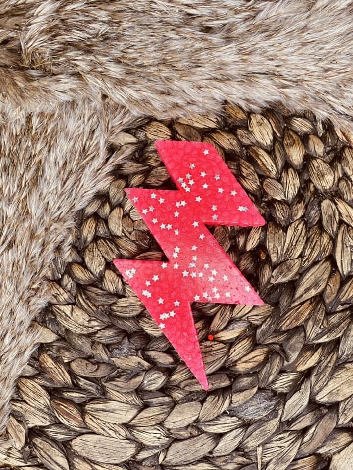 Lightning bolt freshies