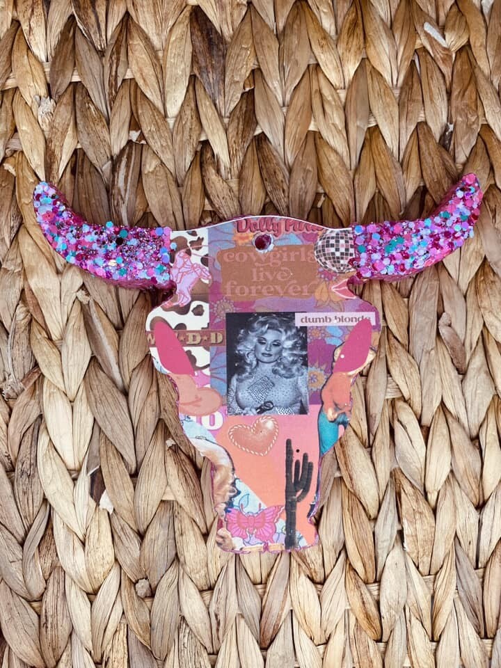 Dolly Bull Skull