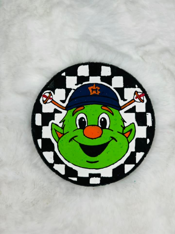Green alien checkered