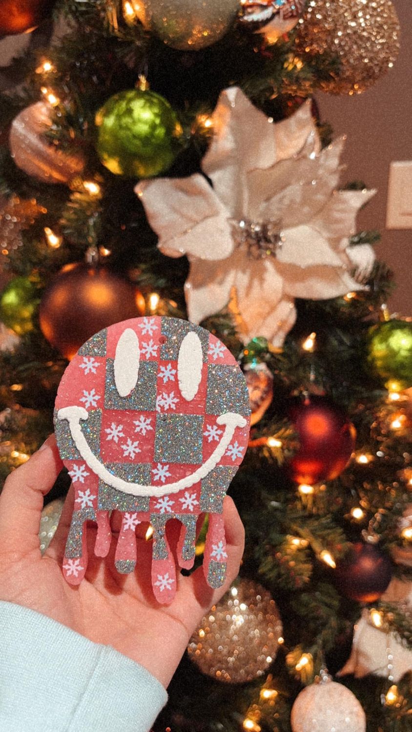 Smiley Face drip Christmas version