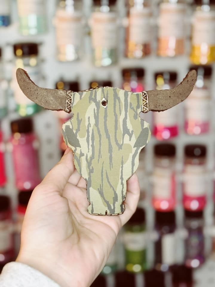 Bottomland Camo Aztec Bull