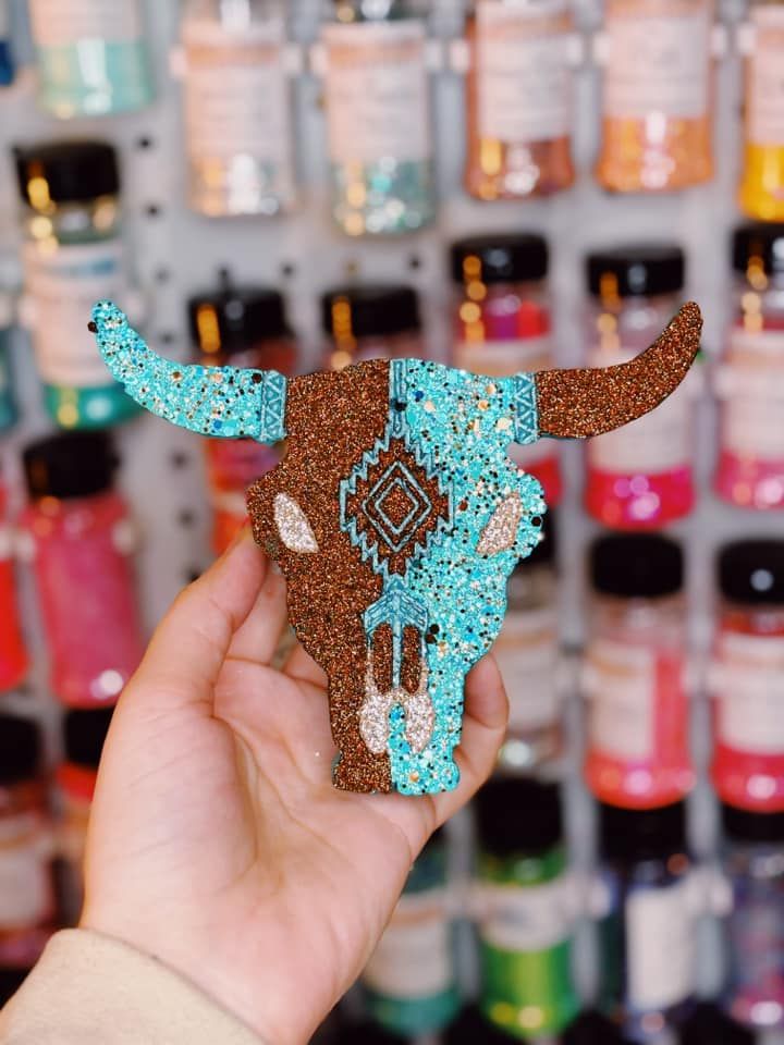 Buckle bunny Aztec Bull