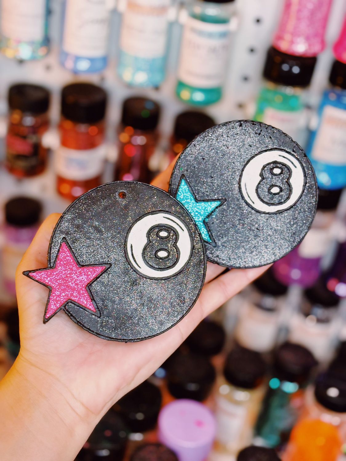 8 ball with star
