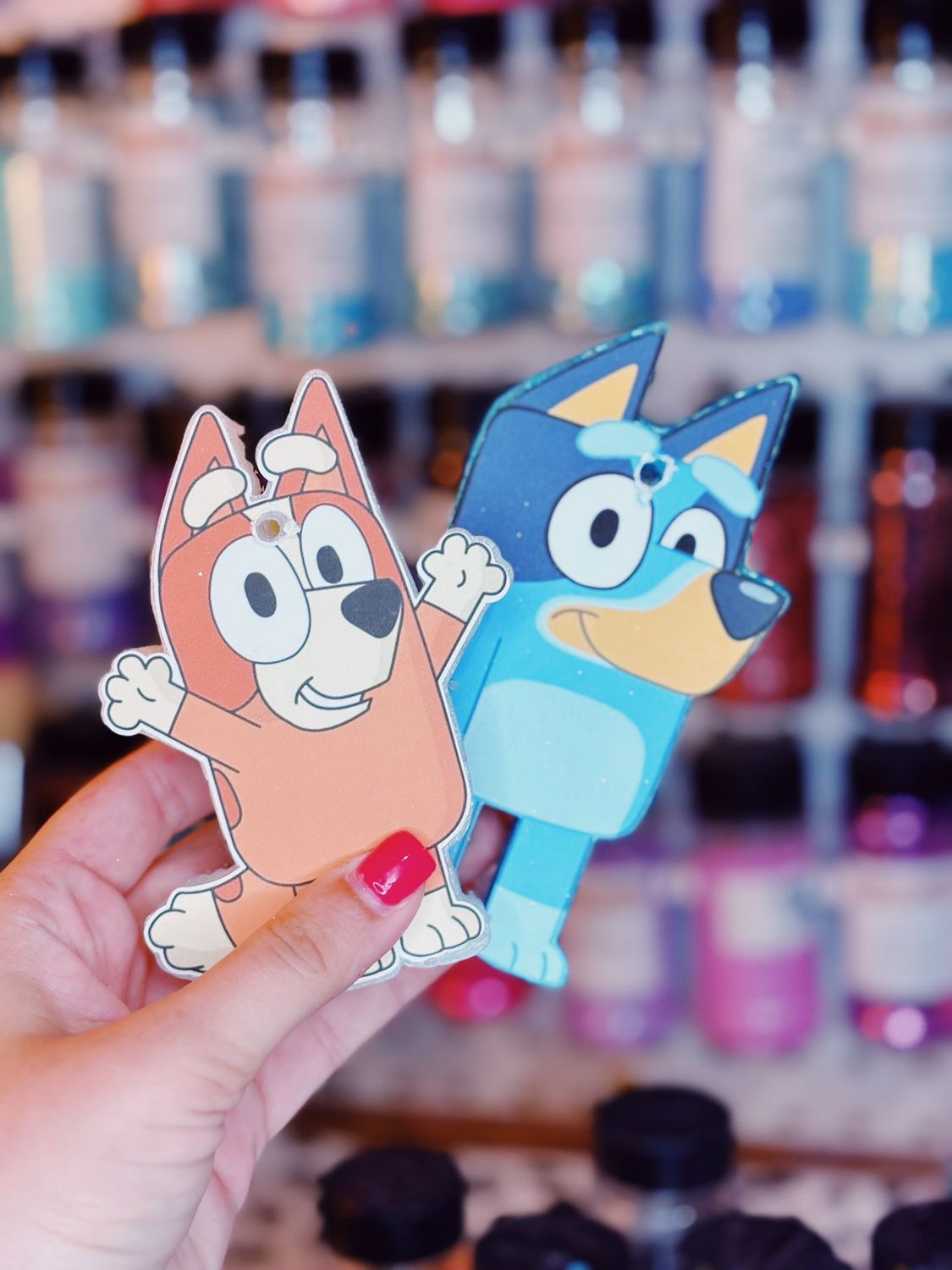 Blue dog/ Orange dog