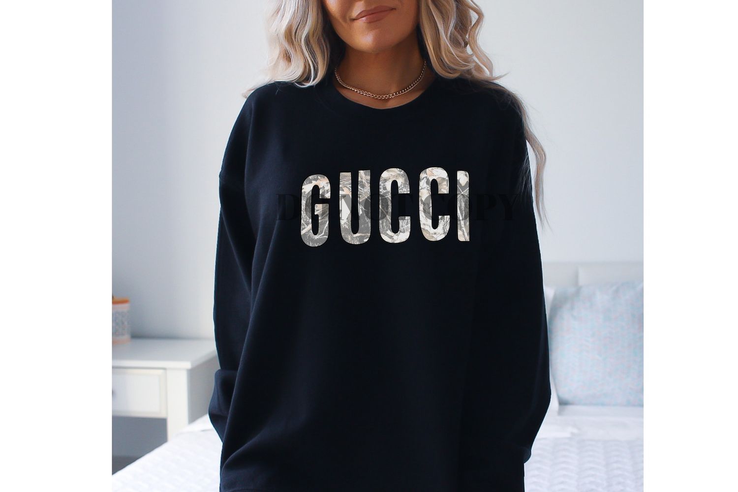 Gu**i camo tee