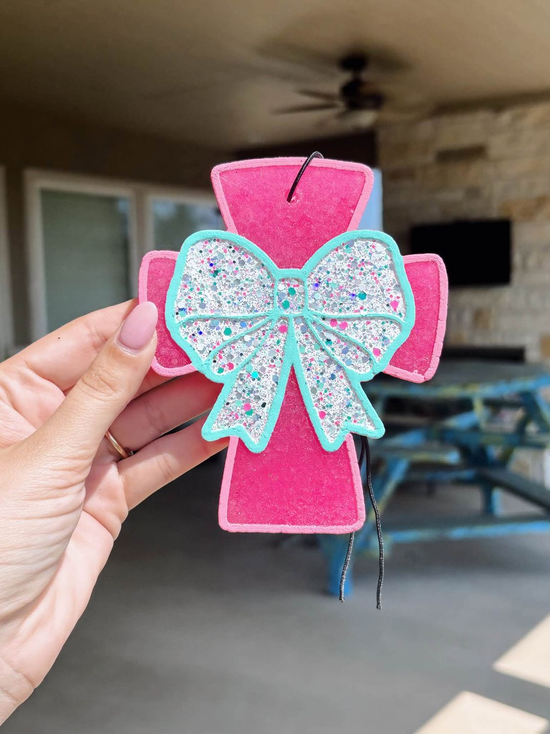 Cross with bow