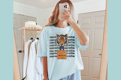 Boujee tiger tee