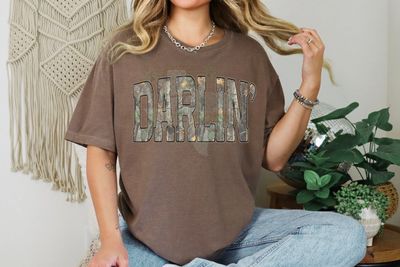 Camo darlin tee
