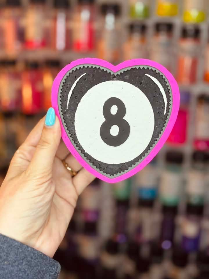 8 ball heart