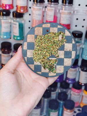 Bass Checkered Round