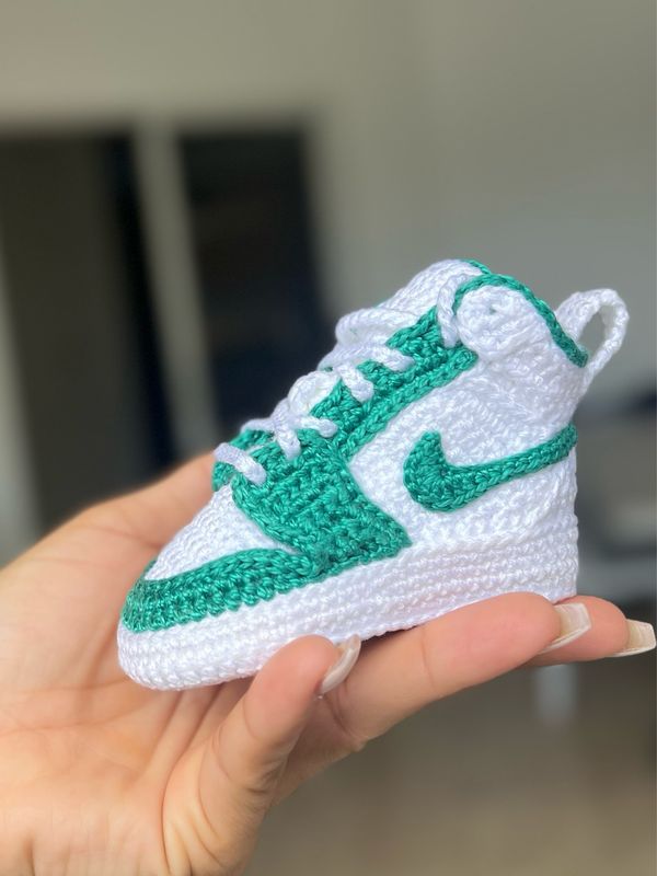 Crochet Jordan 1 Mid SE Baby