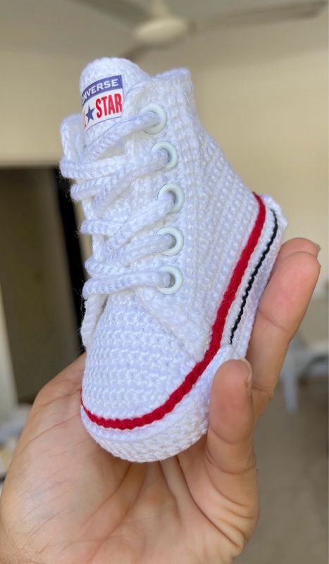 Crochet shoes converse style 