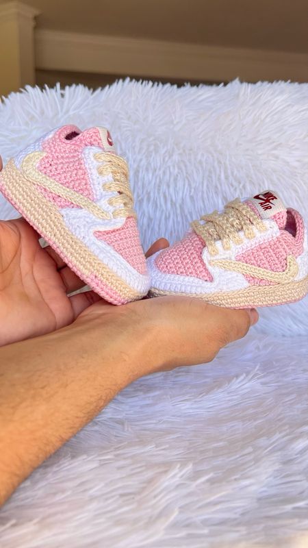 Nike air Jordan 1 Low crochet sneakers by Travis Scott X Fragment🎀