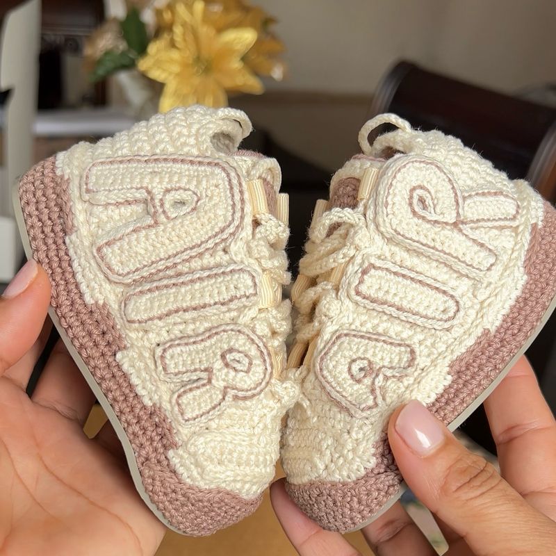 Crochet sneakers nike uptempo style 