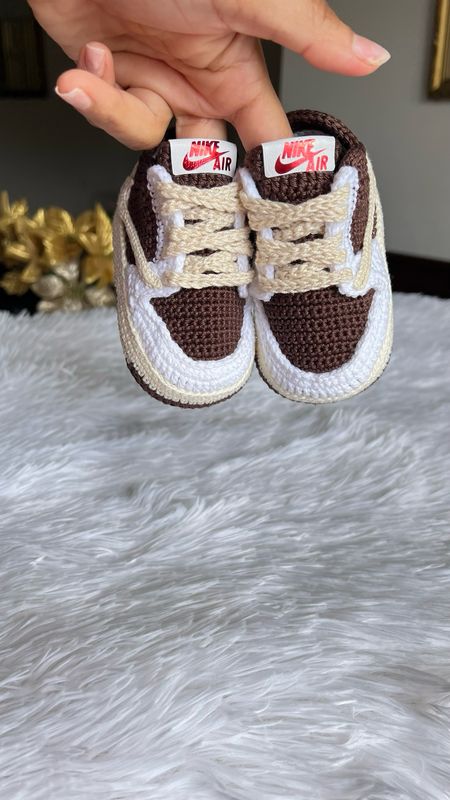 Jordan low 1 by Travis scott X Fragment 