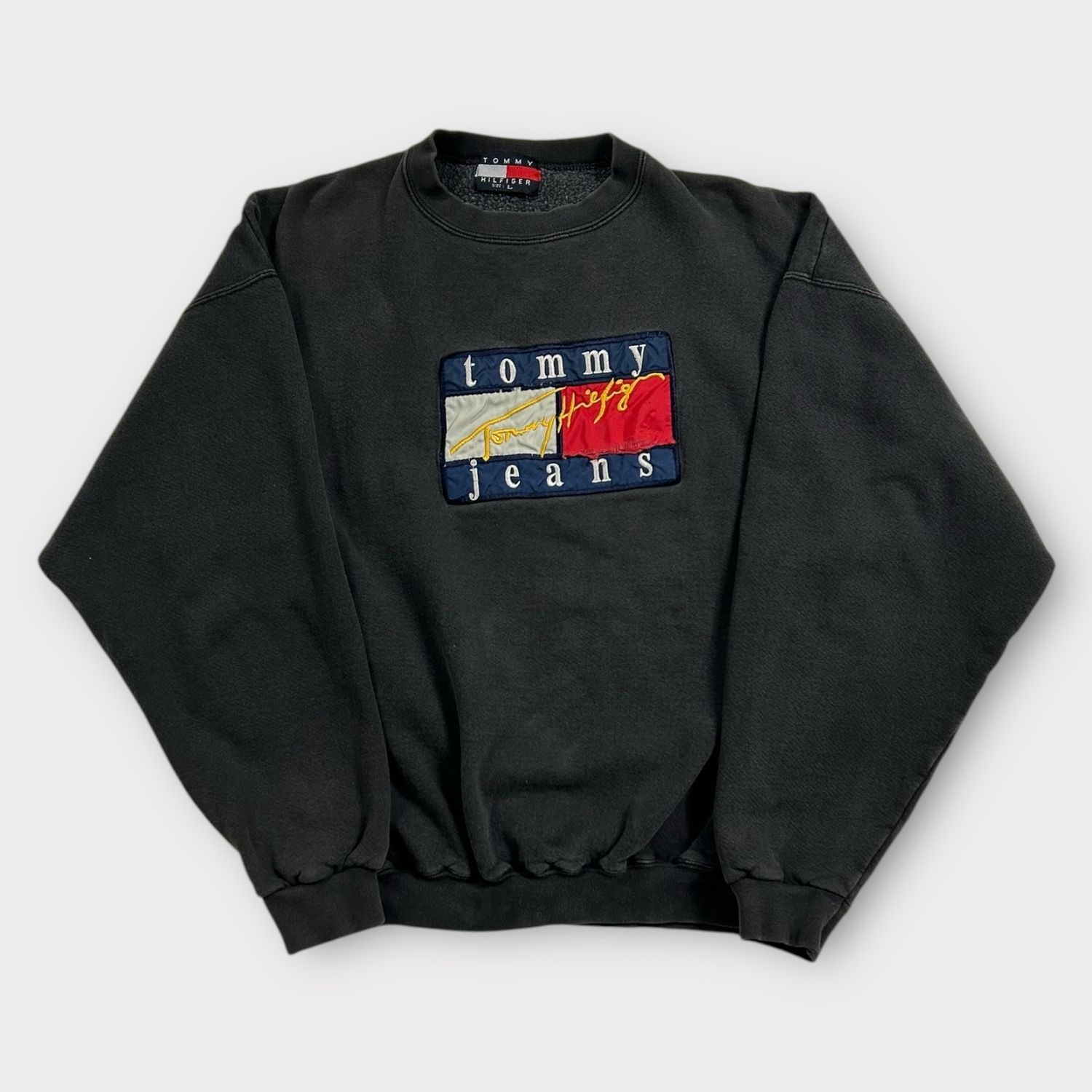 90s Boot Tommy Sweatshirt