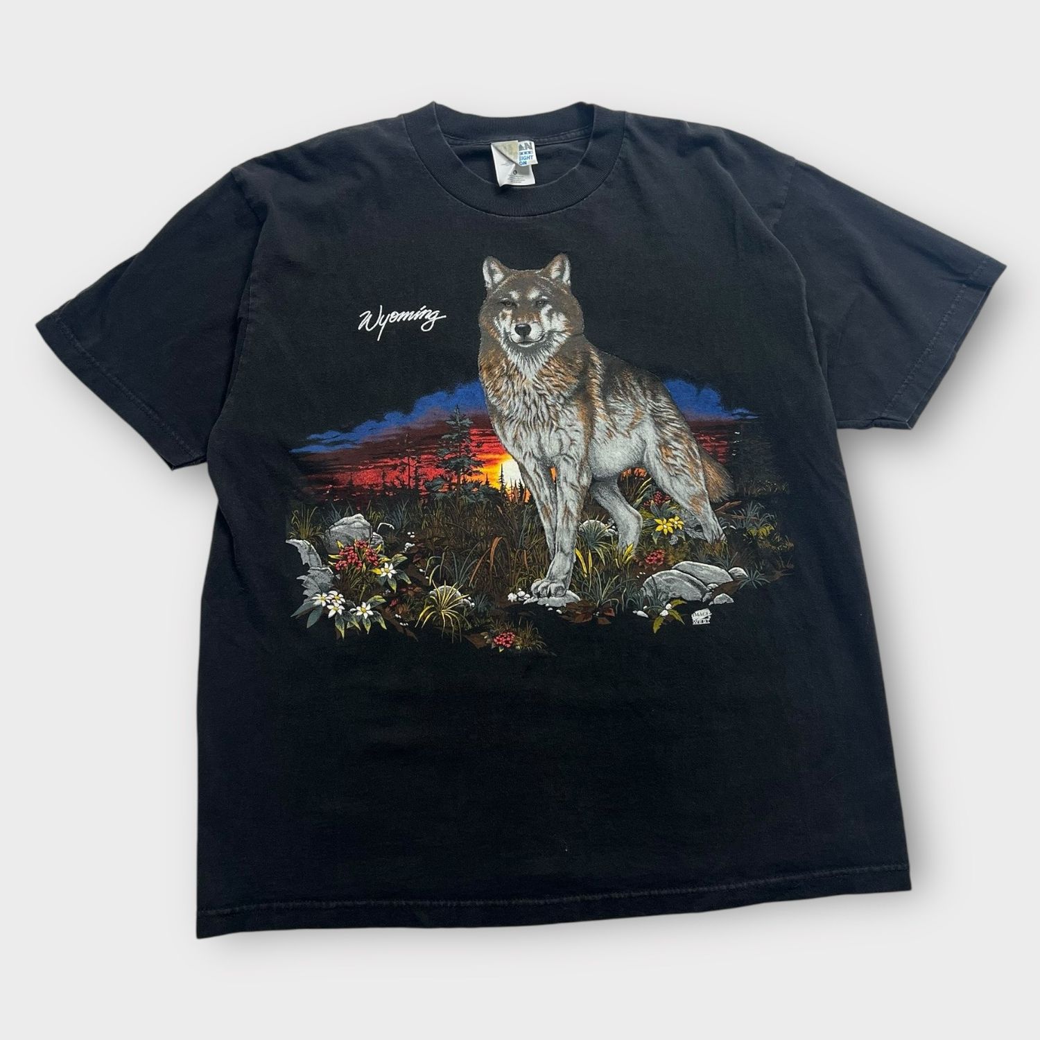 90s Wolf Nature Tee