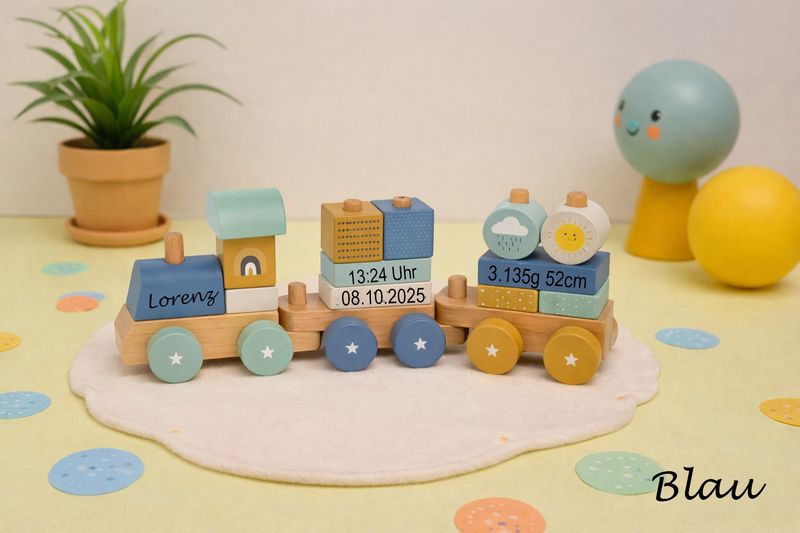 Holzzug - Geschenk zur Taufe / Geburt personalisert - blau