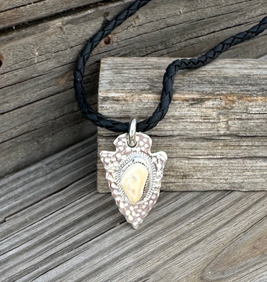 N-35 Elk Ivory Arrowhead Necklace