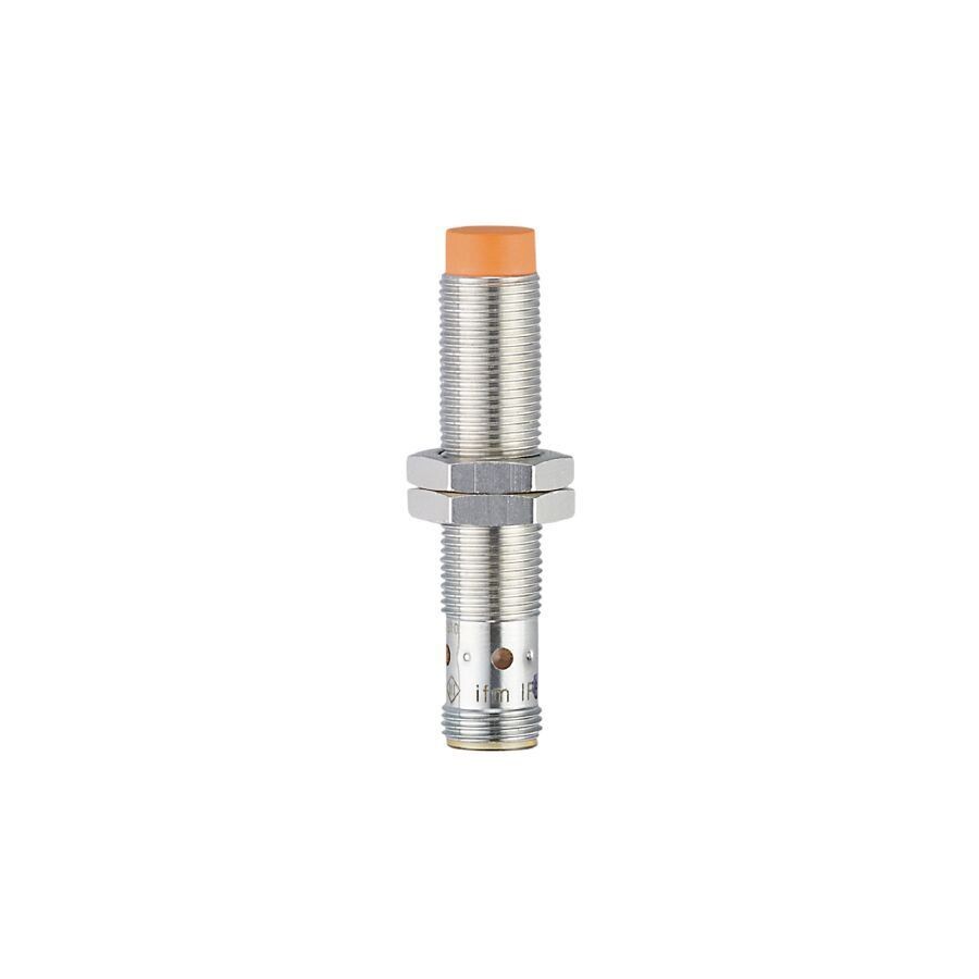 Inductive sensor with IO-Link IF6124