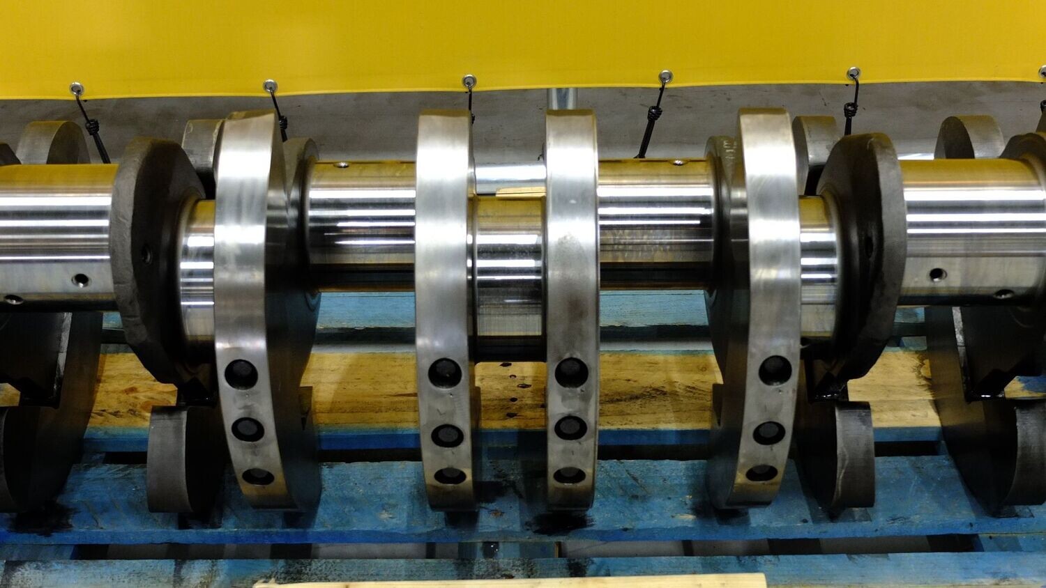 Used CRANKSHAFT 153-6508
