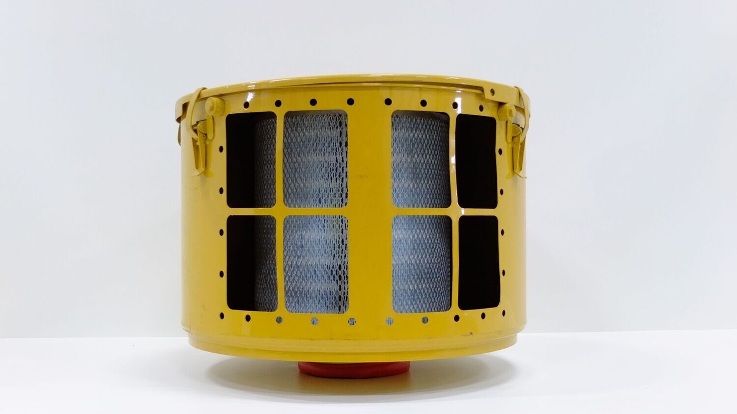Used AIR FILTER HOUSING Parts number: 4P-0559