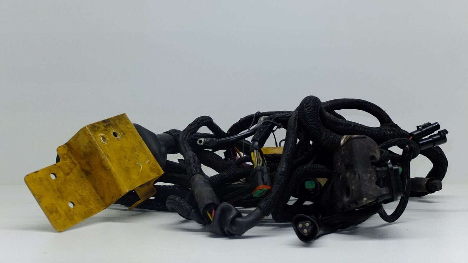 Used HARNESS Parts number: 202-2090