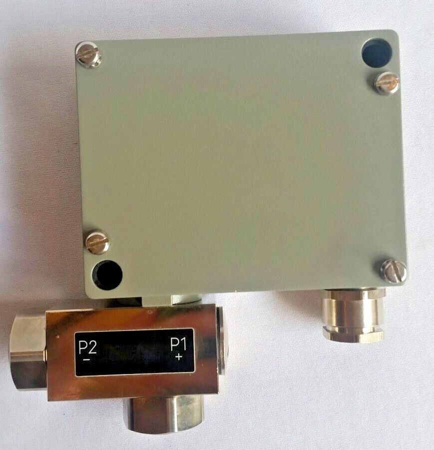 ​Differential Pressure Transmitter Model : 8204.75.2210