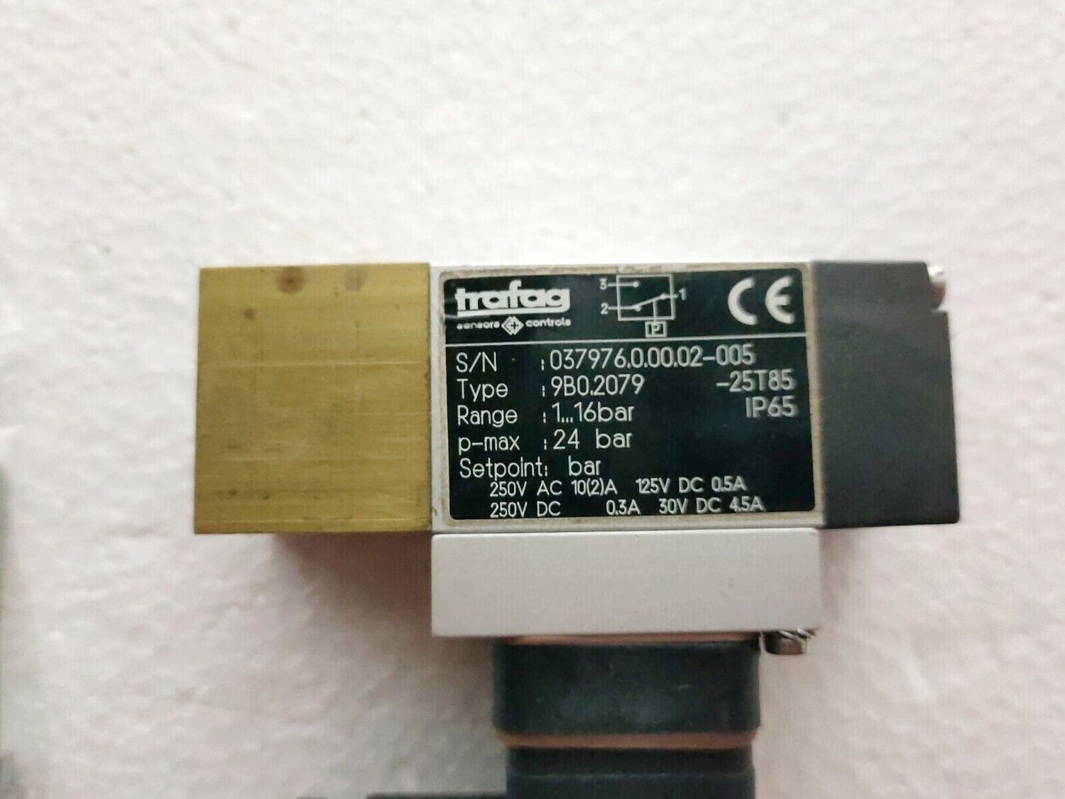 Trafag Picostat 9B0.2079 - 1..16 Bar Pressure Switch