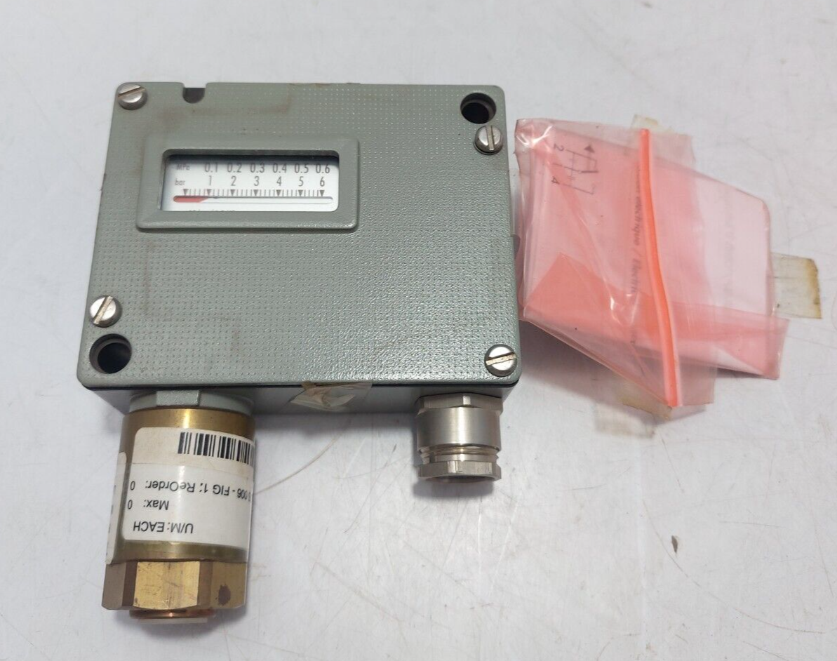 Trafag 900.2377.903 Pressure Switch