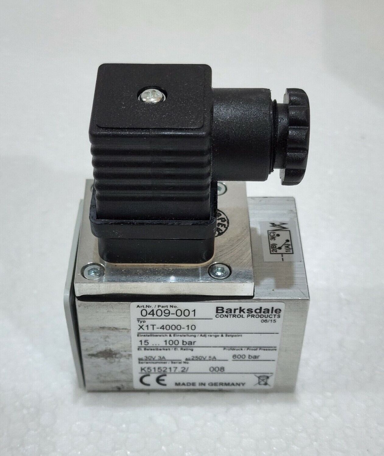 X1T-4000-10 BARKSDALE 0409-001 PRESSURE SWITCH 15-100 bar