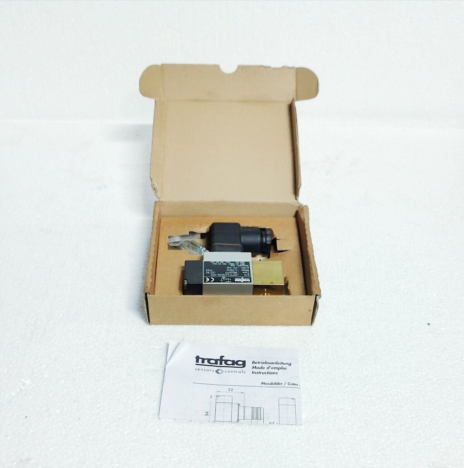 Trafag Picostat 9B0.2077 - 0..6 Bar / 0..0.6 MPa Pressure Switch