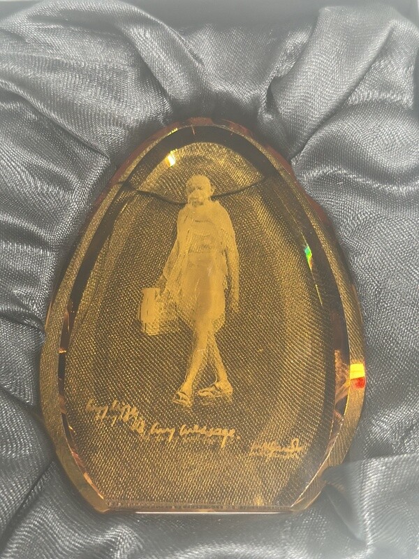 Oval Shaped Golden Gandhi Block