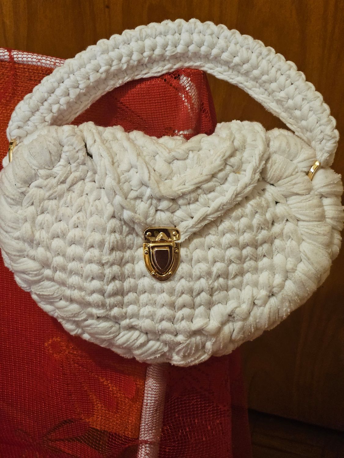 The Crocheted Purse " The Avalanche". 