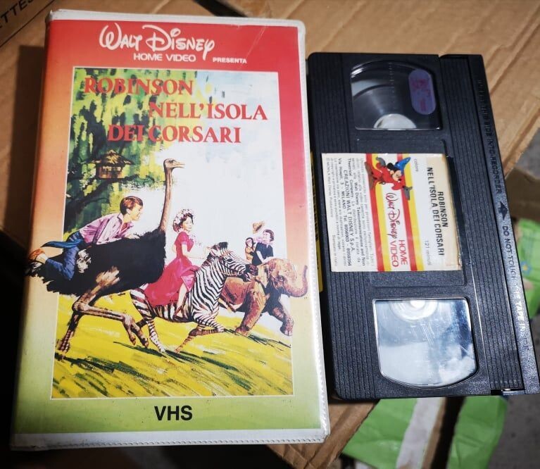 TeknoFilm - VHS – ROBINSON NELL'ISOLA DEI CORSARI di Ken Annakin (1960) - WALT DISNEY
