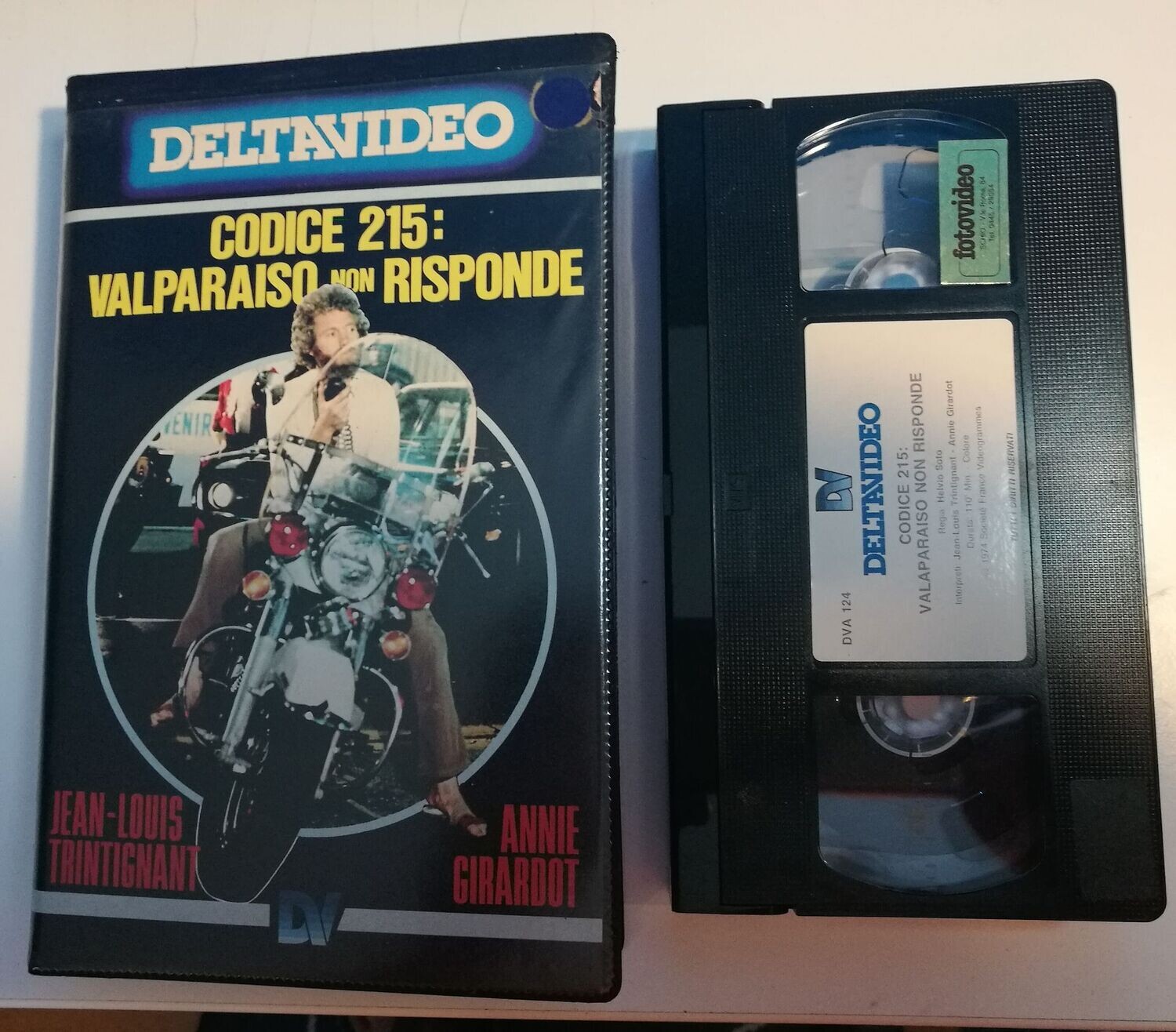 TeknoFilm - VHS – CODICE 215: VALPARAISO NON RISPONDE di Helvio Soto (1976) - DELTAVIDEO (INEDITO IN DVD)