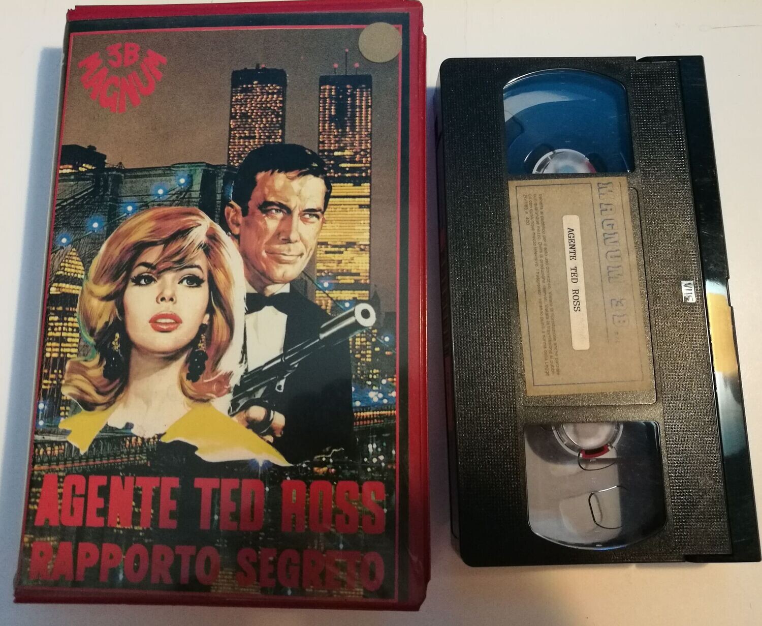 TeknoFilm - VHS – AGENTE TED ROSS, RAPPORTO SEGRETO di Julio Buchs (1964) - MAGNUM 3B (INEDITO IN DVD)