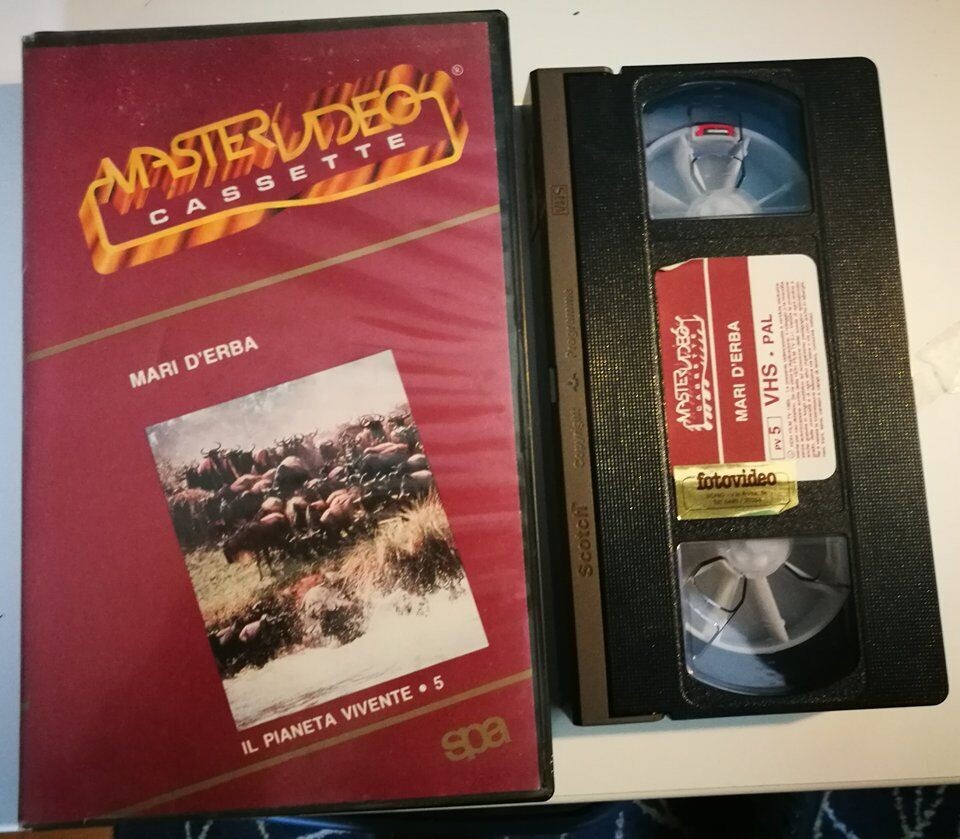 TeknoFilm - VHS – IL PIANETA VIVENTE 05 - MARI D'ERBA di David Attenborough (1980) - MASTERVIDEO (INEDITO IN DVD)