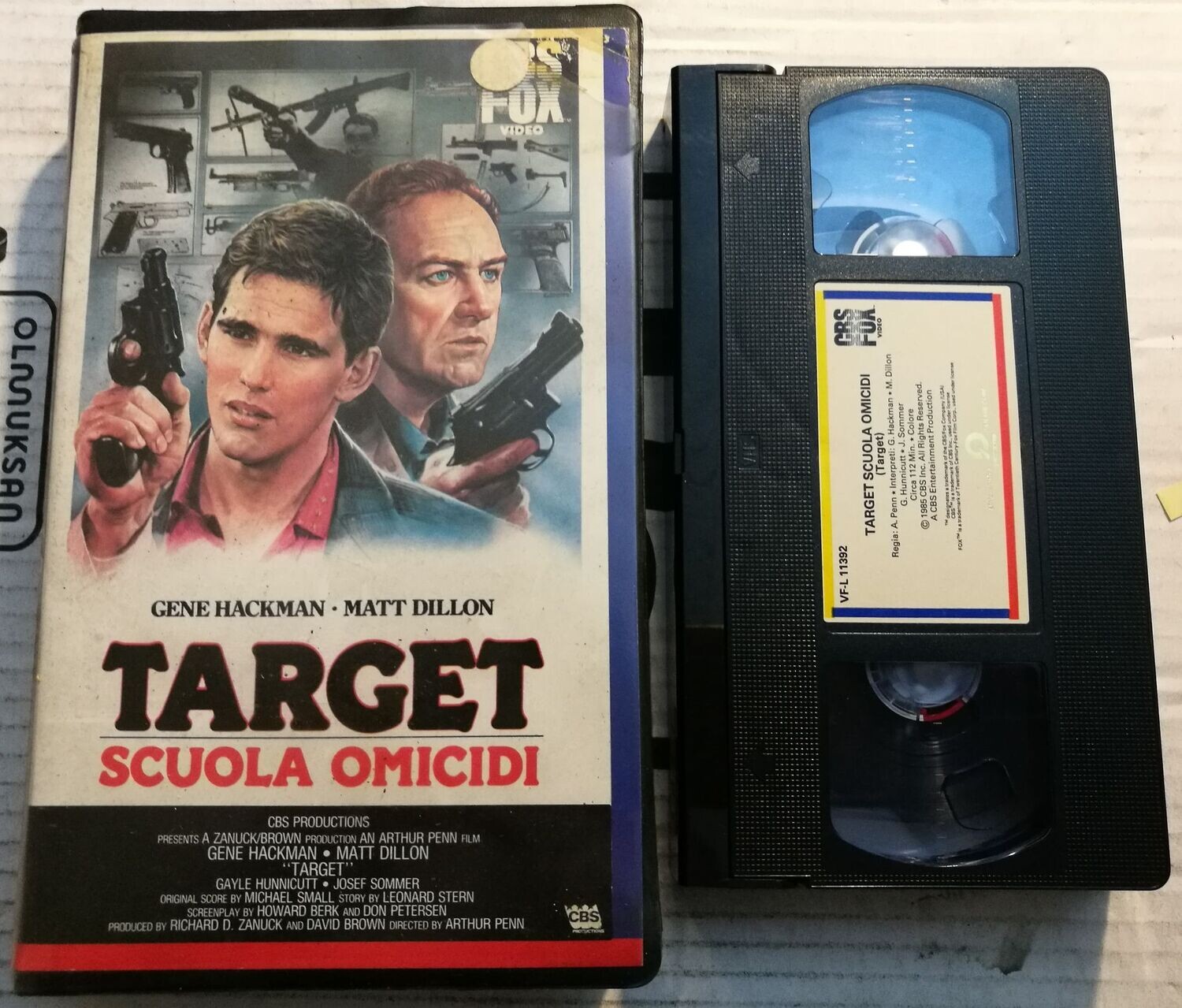 TeknoFilm - VHS – TARGET - SCUOLA OMICIDI di Arthur Penn (1985) - CBS FOX