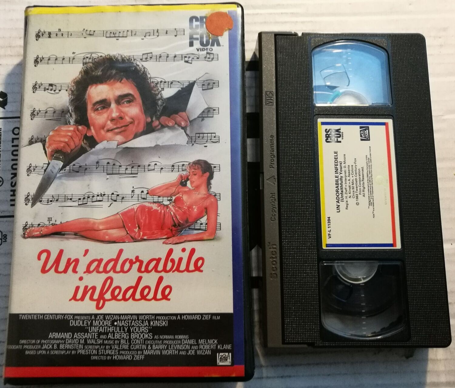 TeknoFilm - VHS – UN'ADORABILE INFEDELE di Howard Zieff (1984) - CBS FOX