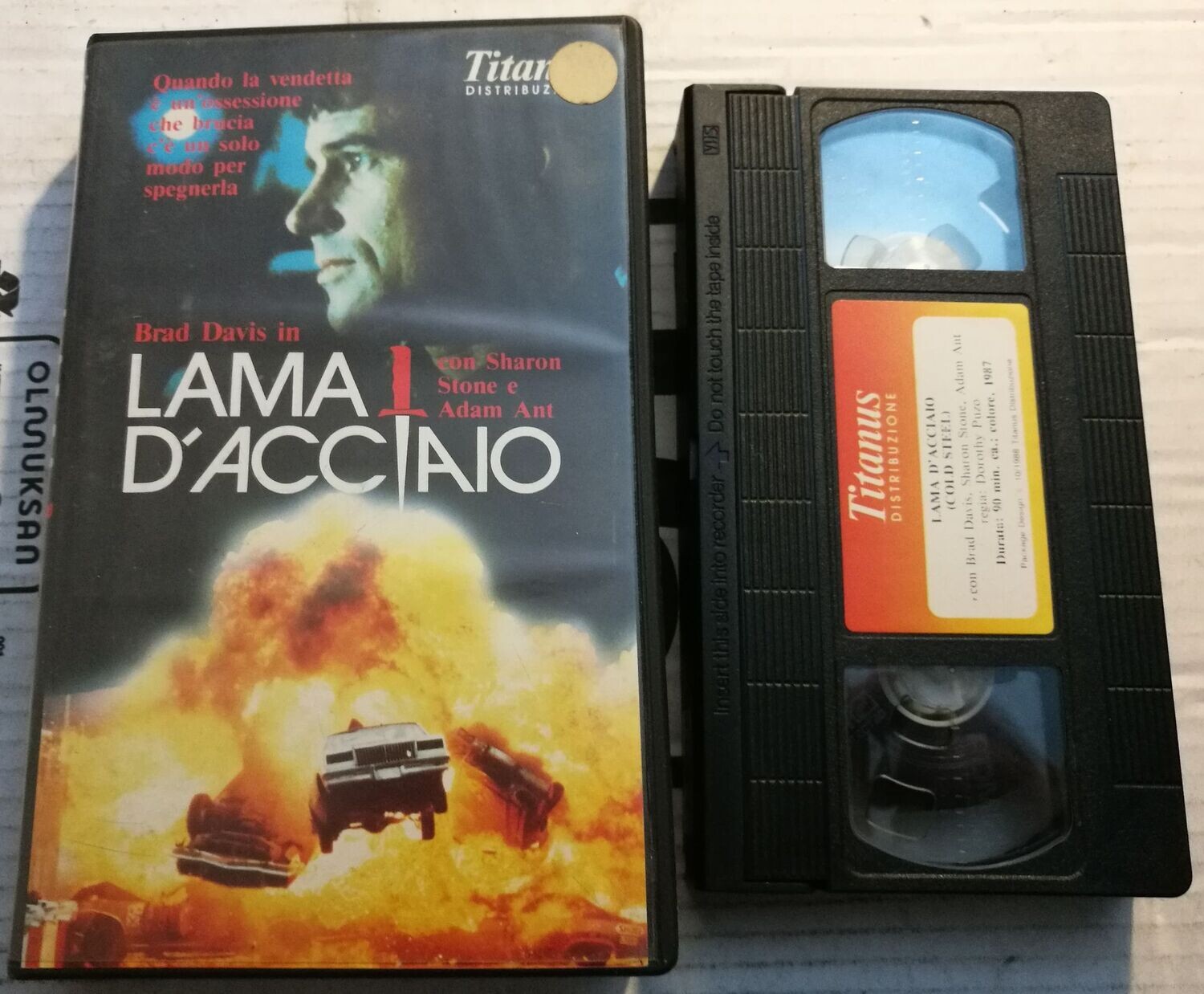 TeknoFilm - VHS – LAMA D'ACCIAIO di Dorothy Puzo (1987) - TITANUS