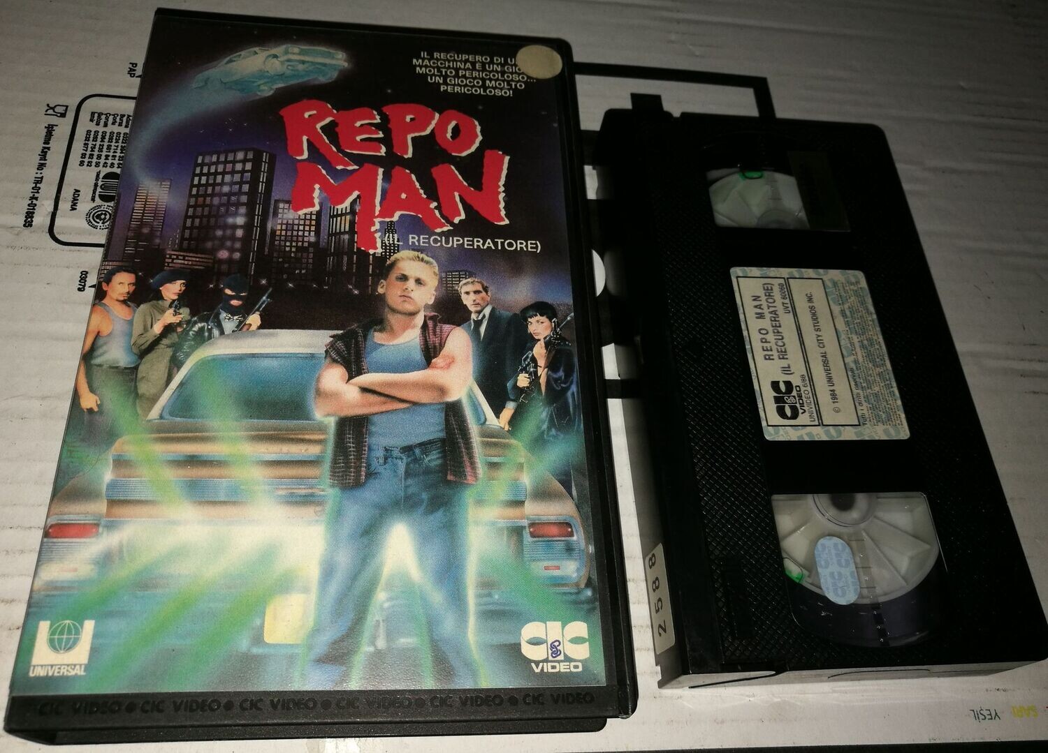 TeknoFilm -  VHS – REPO MAN - IL RECUPERATORE di Alex Cox (1984) - CIC
