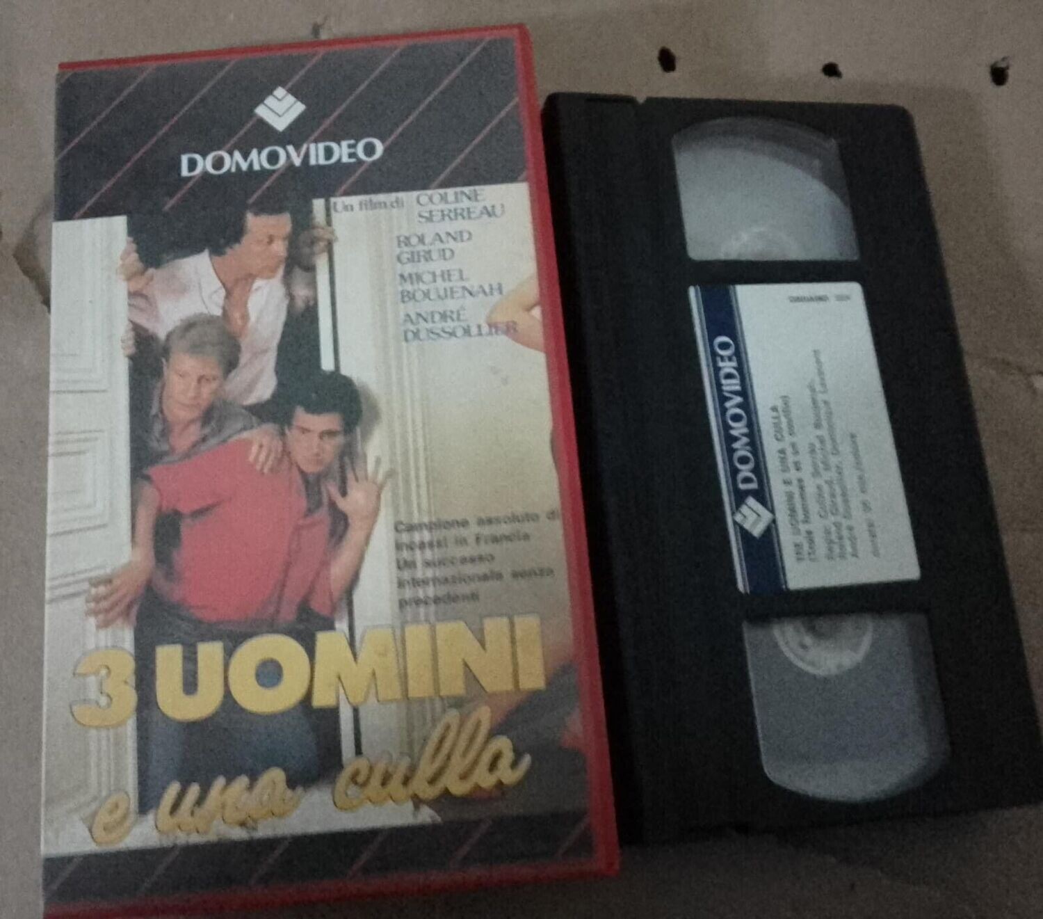 TeknoFilm - VHS - 3 UOMINI E UNA CULLA di Coline Serreau (1985) - DOMOVIDEO 2° ED. (INEDITO IN DVD)