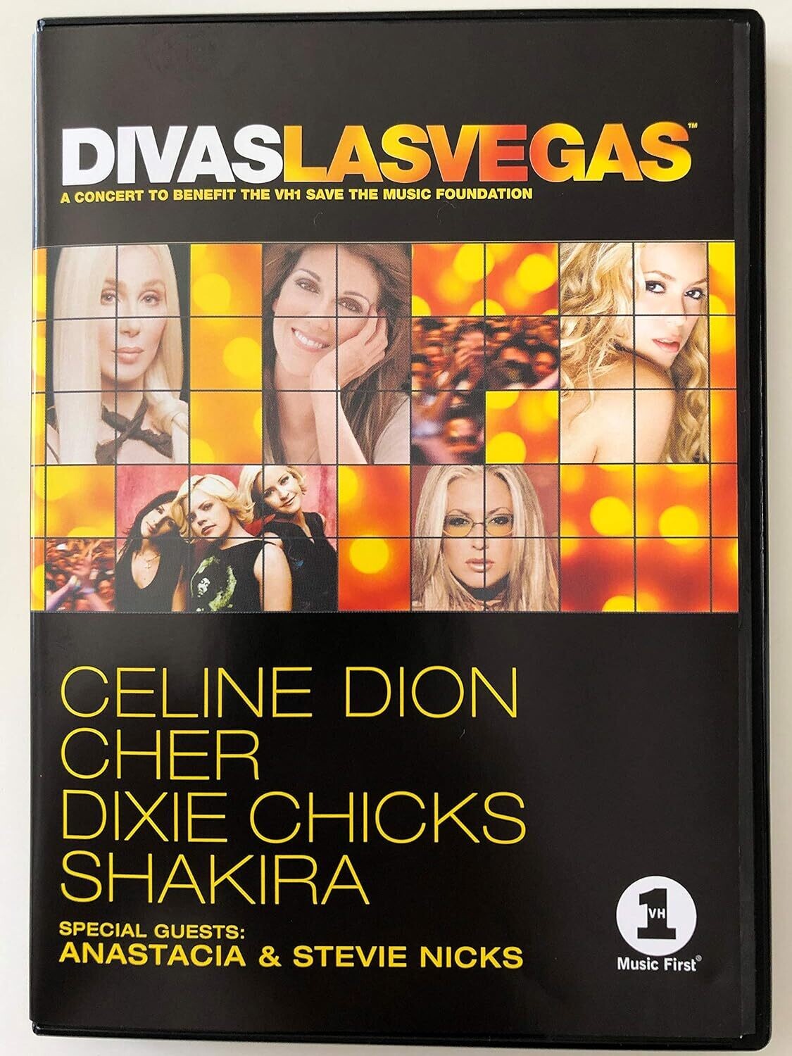 TeknoFilm -  DVD + CD – DIVAS LAS VEGAS - Celine Dion, Cher, Dixie Chicks e Shakira di Louis J. Horvitz (2002) - SONY