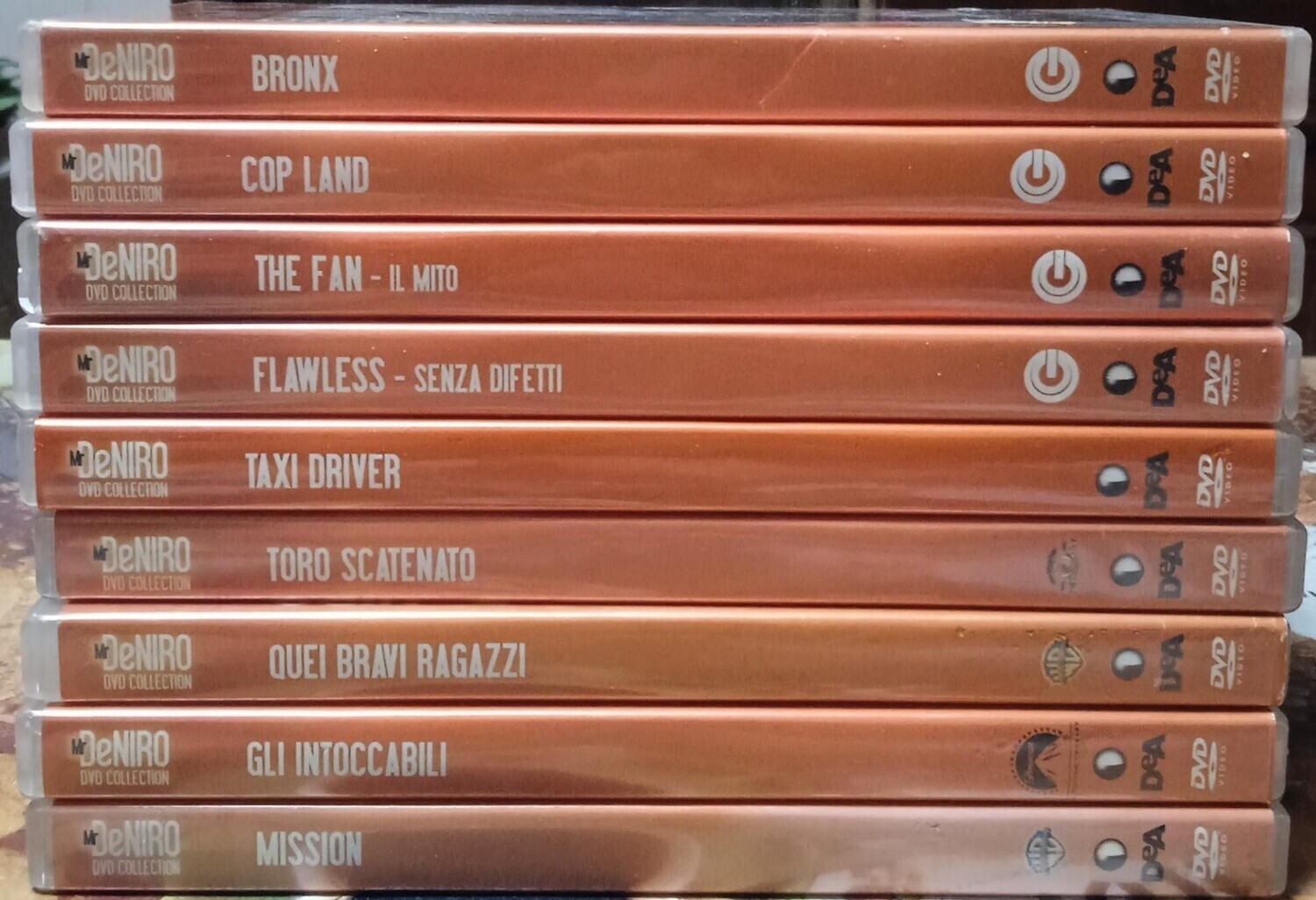 TeknoFilm - Robert De Niro collezione 9 dvd - BRONX - THE FUN IL MITO - TAXI DRIVER - MISSION - GLI INTOCCABILI - TORO SCATENATO - FAWLESS SENZA DIFETTI - QUEI BRAVI RAGAZZI - DE AGOSTINI
