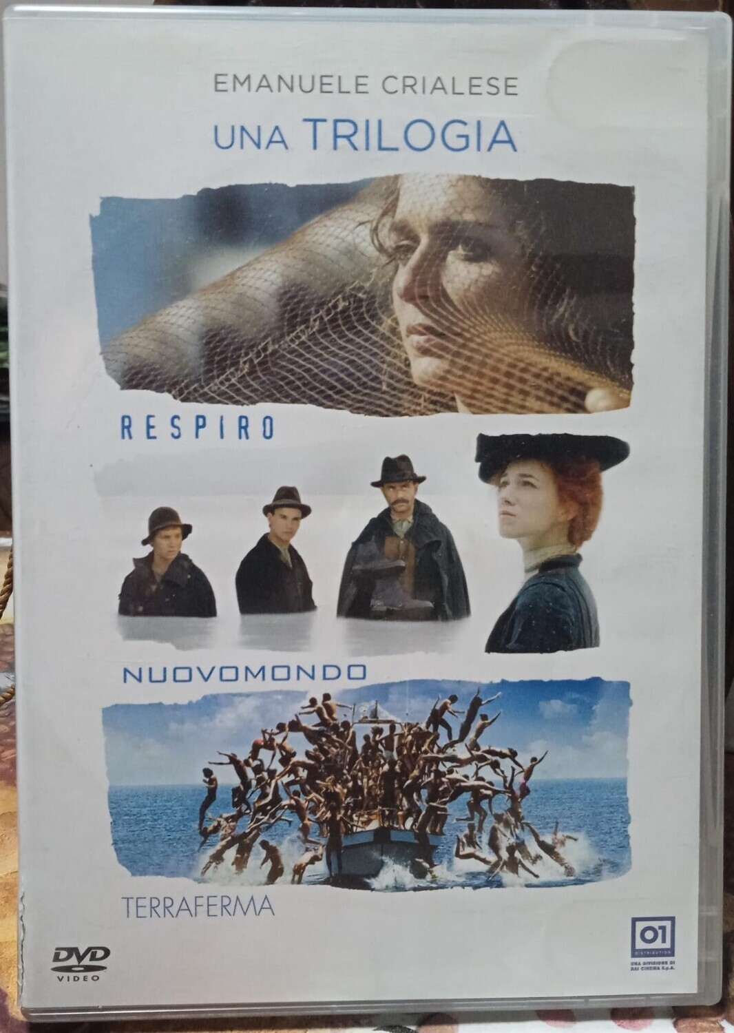 TeknoFilm - Box 3 DVD – EMANUELE CRIALESE - UNA TRILOGIA (RESPIRO + NUOVOMONDO + TERRAFERMA) 2012 - 01 DISTRIBUTION