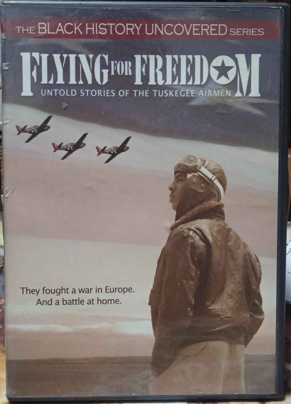 TeknoFilm - DVD (Lingua inglese) – FLYING FOR FREEDOM - UNTOLD STORIES OF THE TUSKEGEE AIRMEN (2007) - AMS
