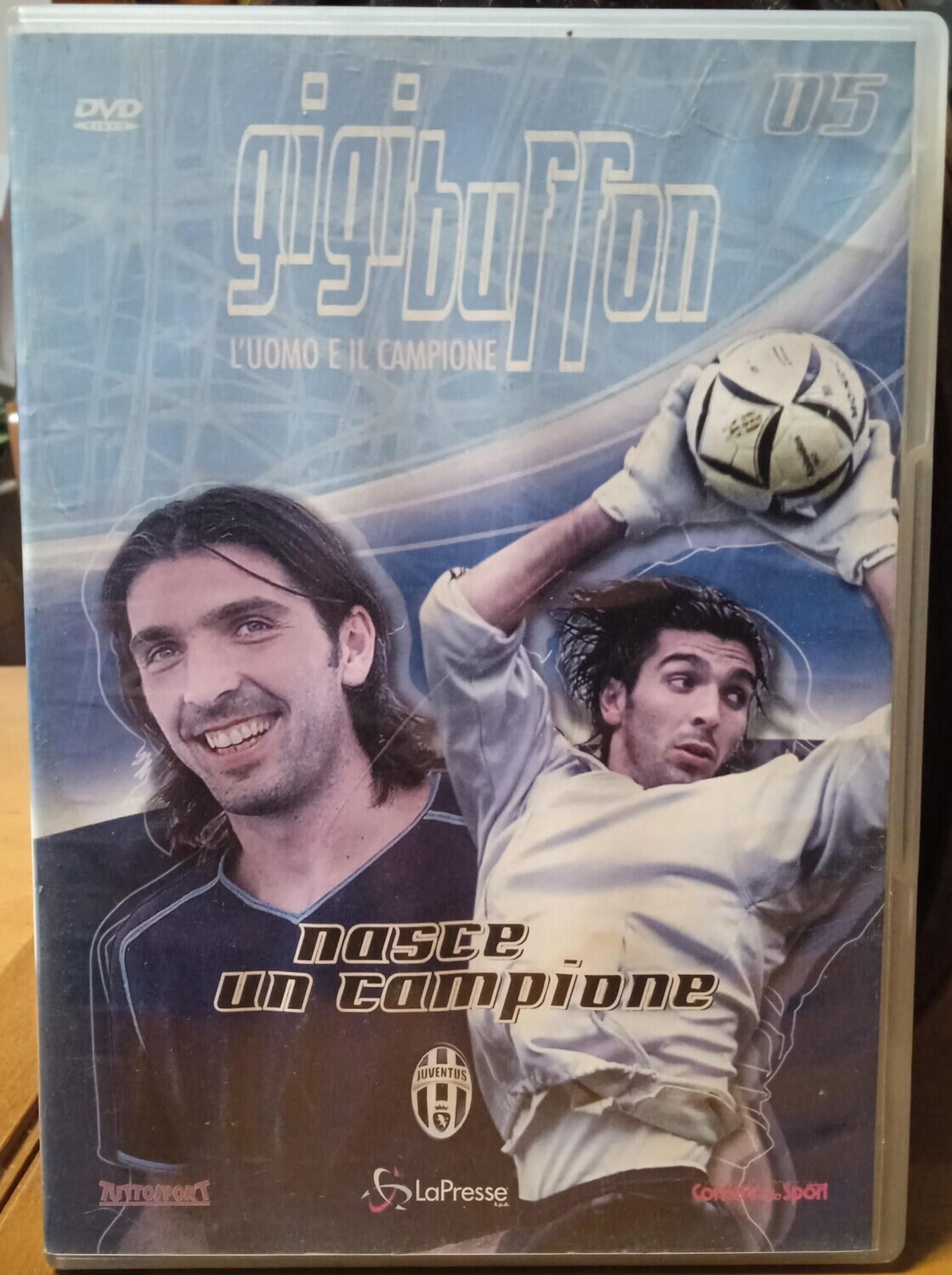 TeknoFilm - DVD – GIGI BUFFON: L'UOMO E IL CAMPIONE Vol. 05 - NASCE UN CAMPIONE (2009) - CORRIERE DELLO SPORT