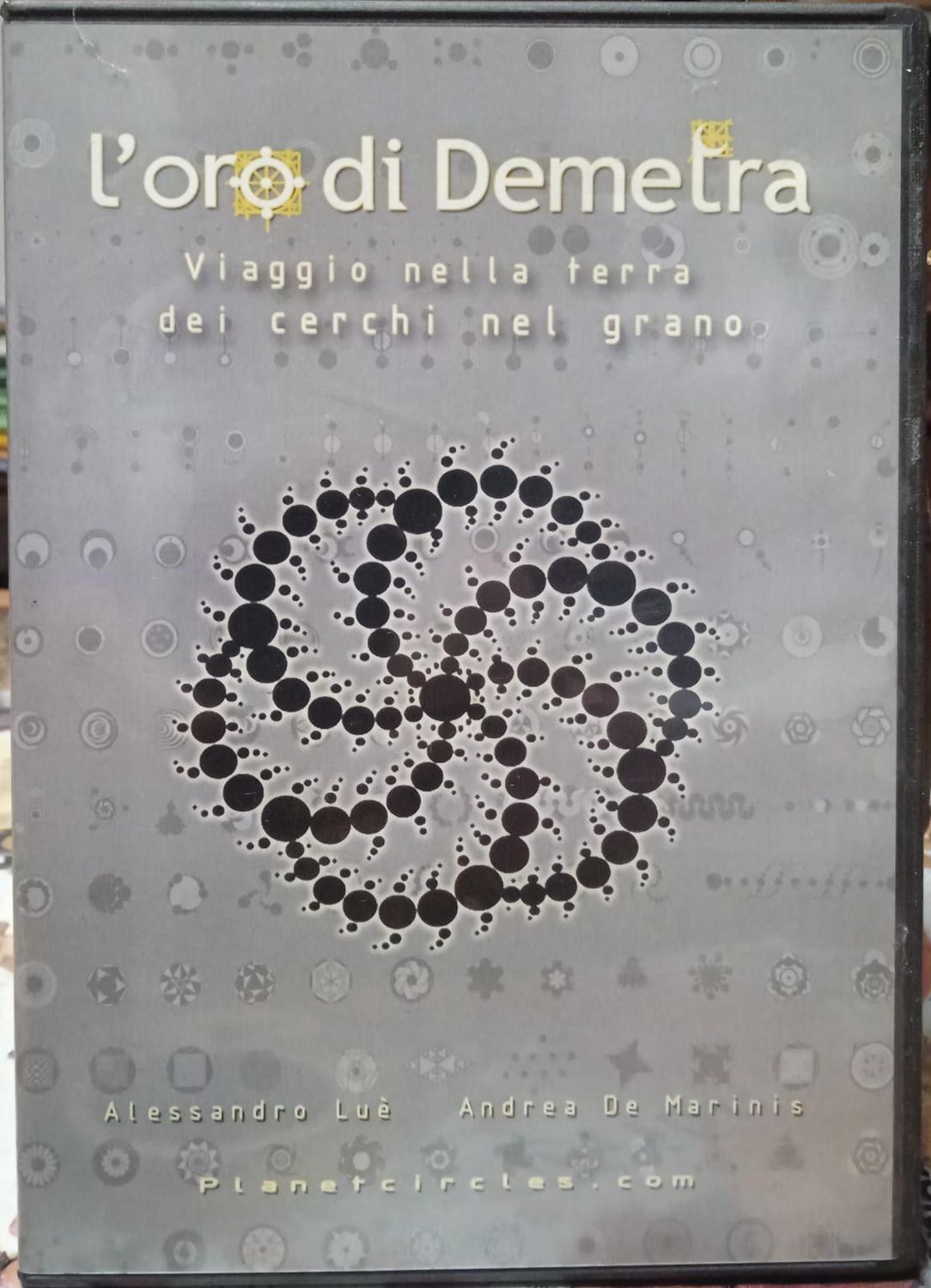 TeknoFilm – DVD – L'ORO DI DEMETRA - Viaggio nella terra dei cerchi nel grano di Alessandro Luè e Andrea De Marinis (2010) - MEDIAFRAME